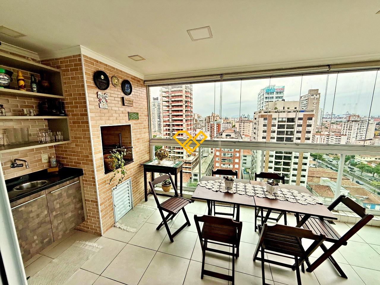 Apartamento à venda no Ponta da Praia: Varanda com churrasqueira