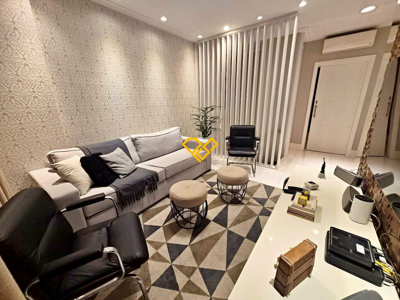 Apartamento à venda no Gonzaga: Sala 2 ° andar