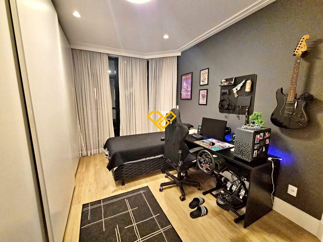 Apartamento à venda no Gonzaga: Dormitório 1 - suíte