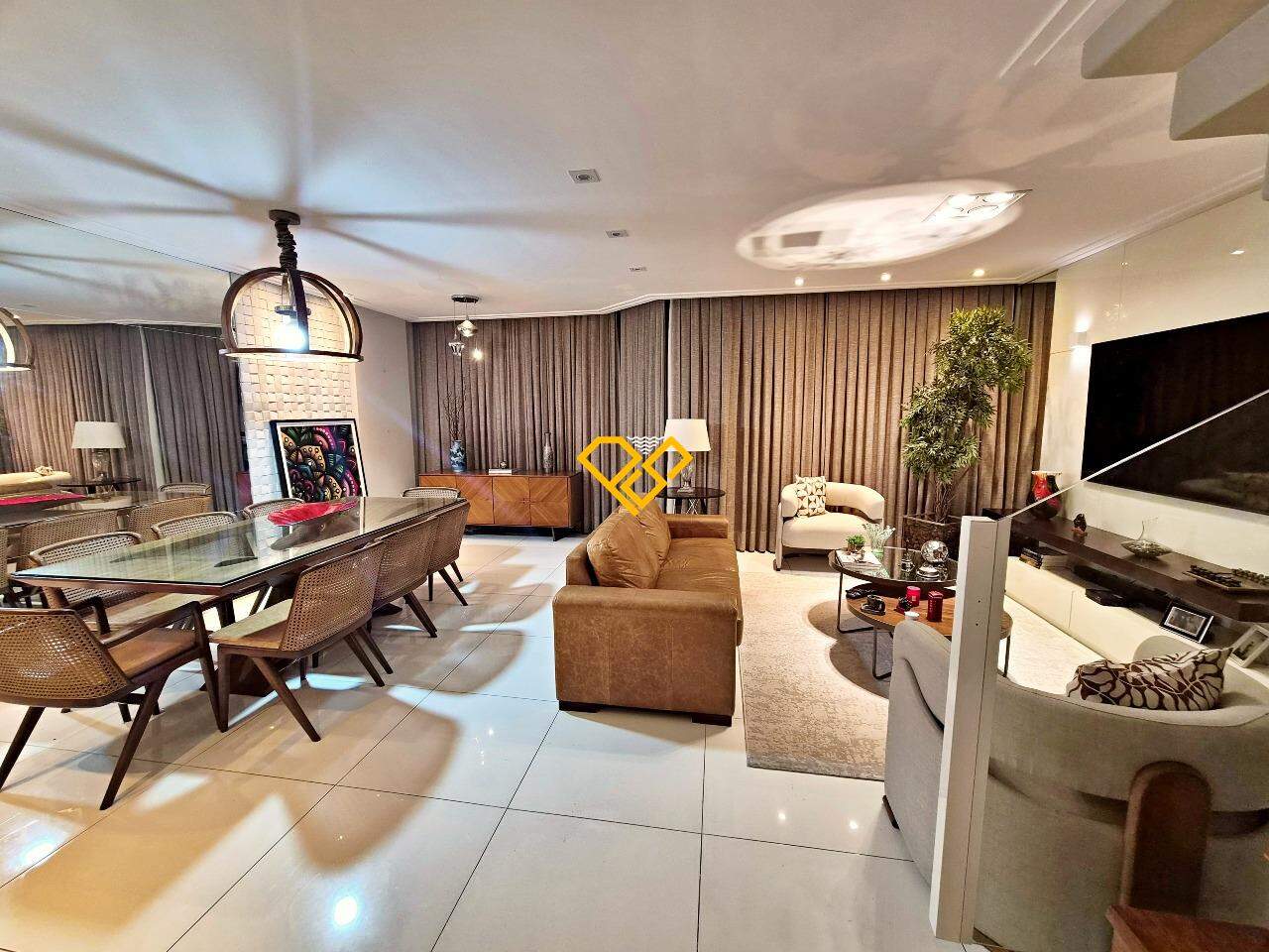 Apartamento à venda no Gonzaga: Sala 1 ° andar