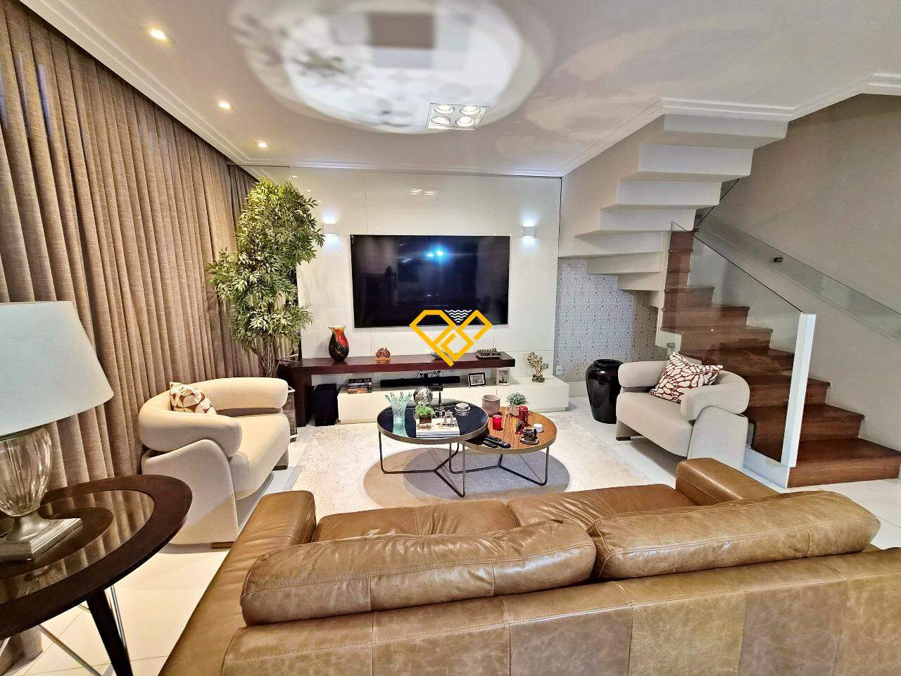 Apartamento à venda no Gonzaga: Sala 1 ° andar