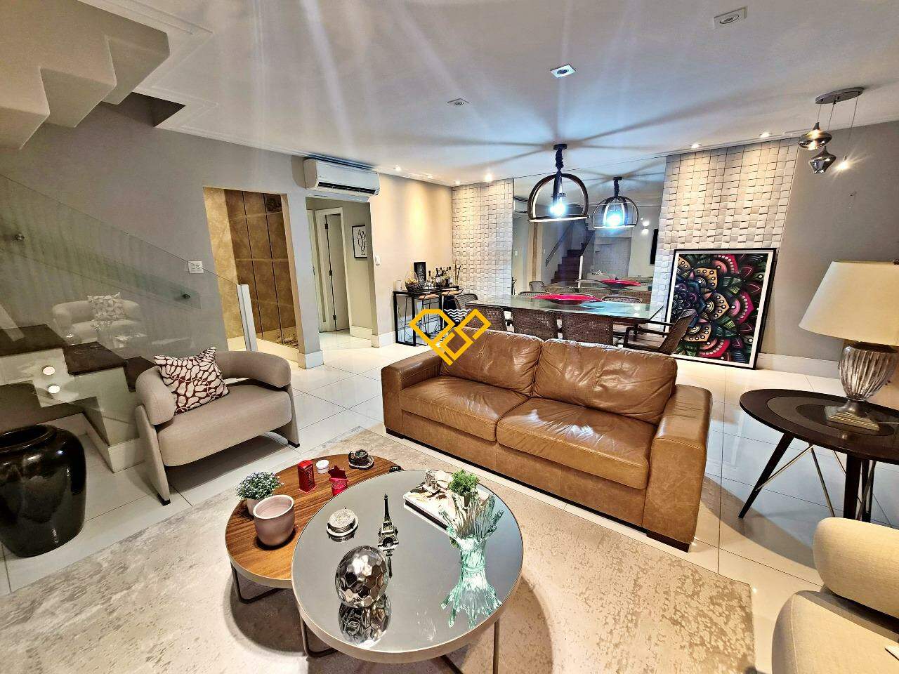 Apartamento à venda no Gonzaga: Sala 1 ° andar