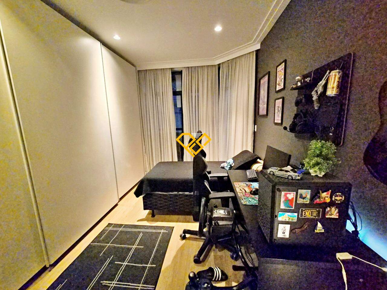 Apartamento à venda no Gonzaga: Dormitório 1 - suíte