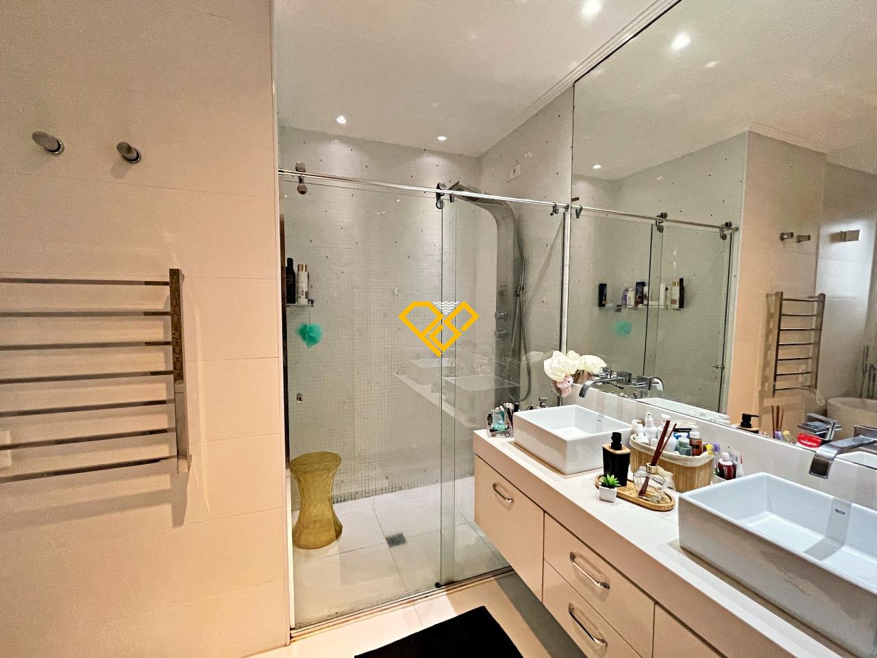 Apartamento à venda no Gonzaga: Wc suíte 1 - master