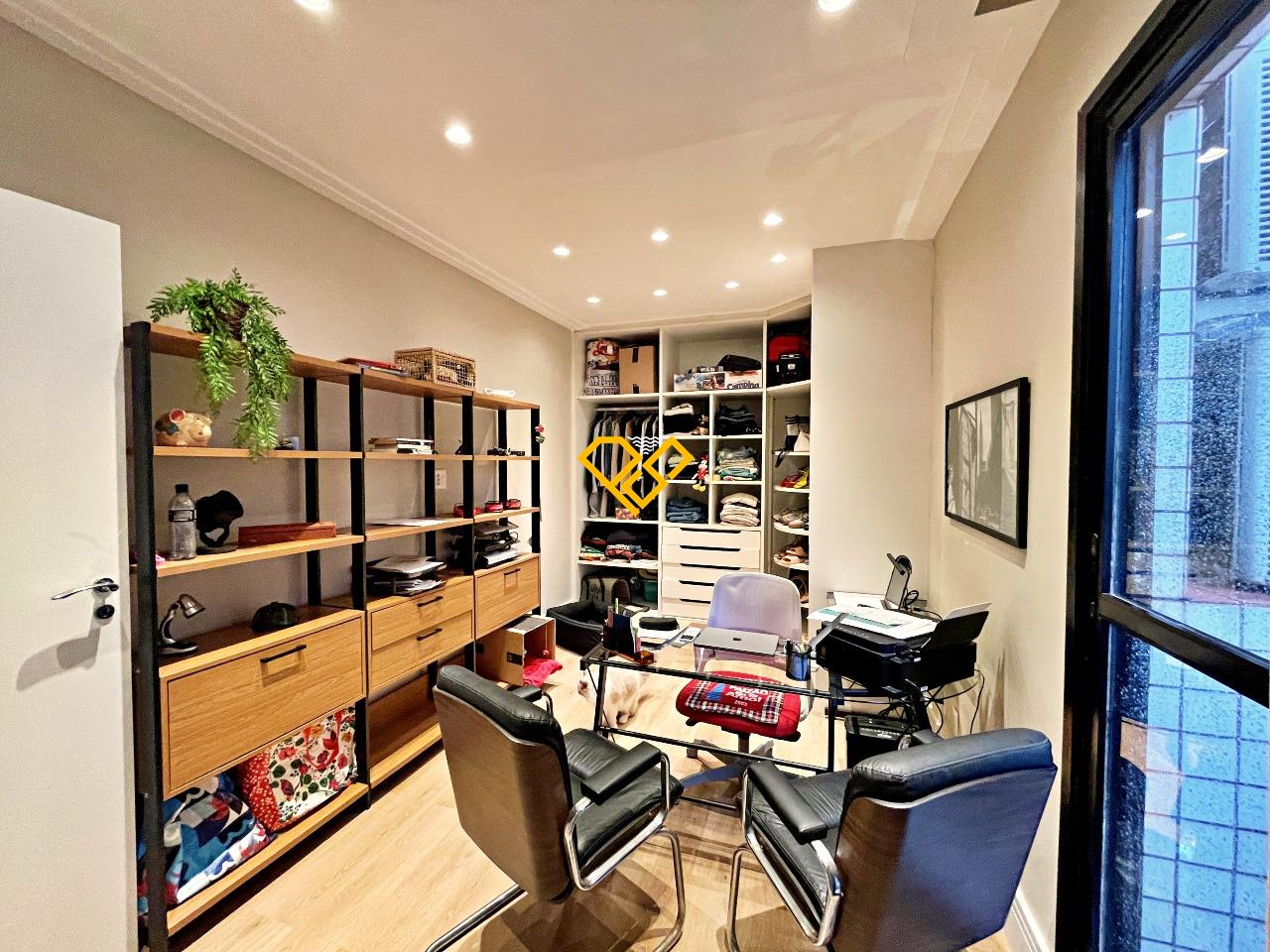 Apartamento à venda no Gonzaga: Escritório