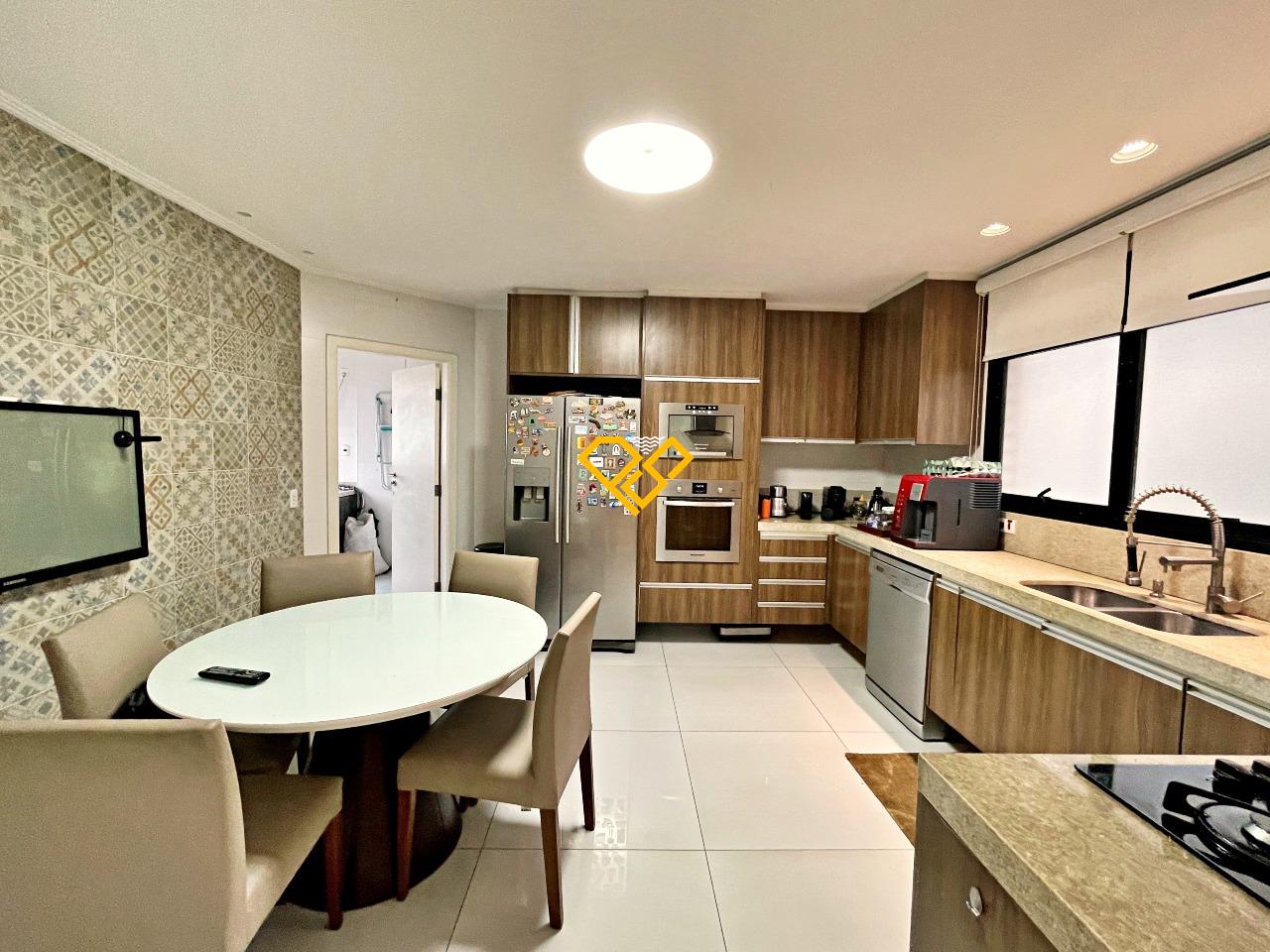 Apartamento à venda no Gonzaga: Cozinha