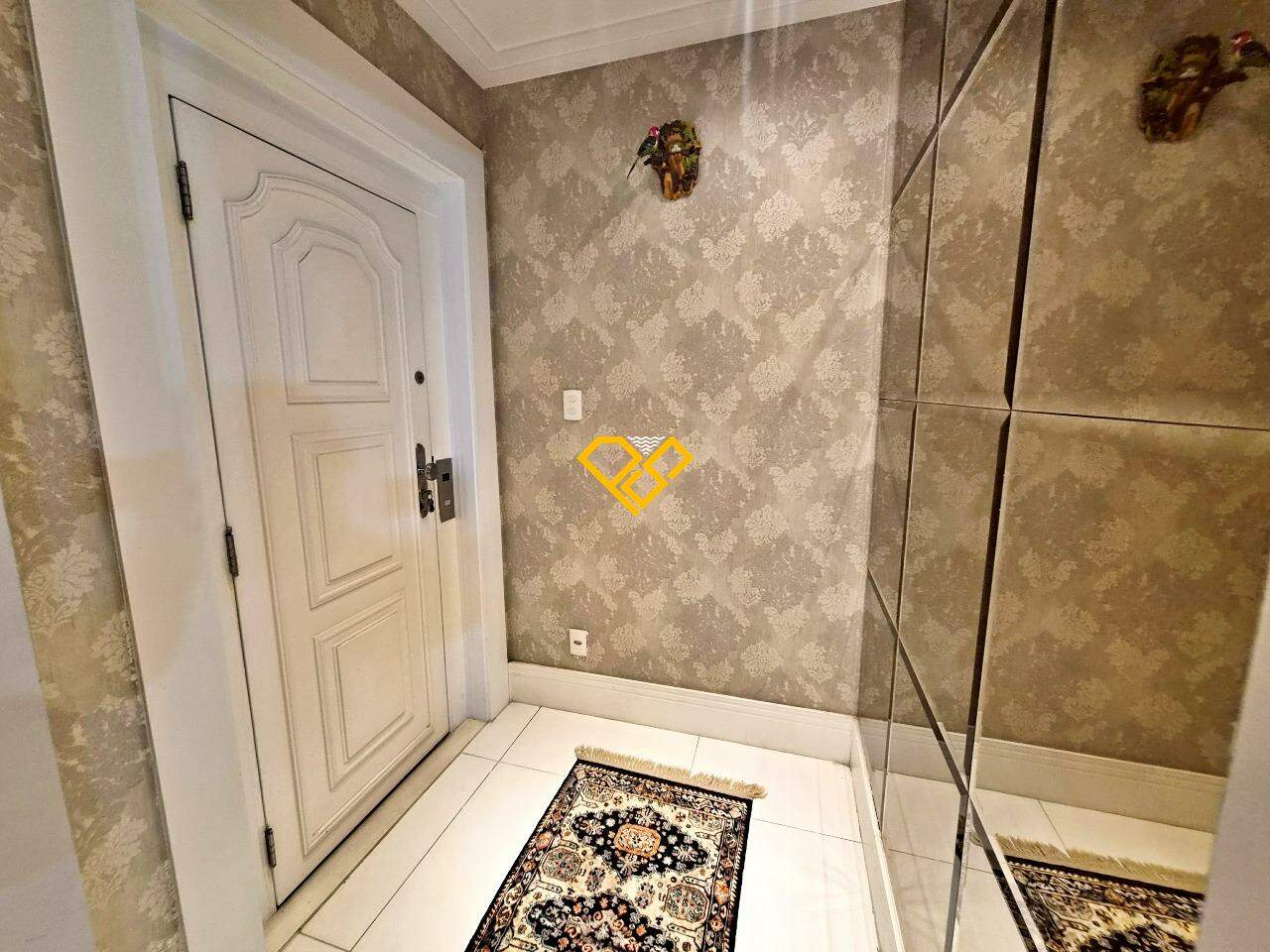 Apartamento à venda no Gonzaga: Hall de entrada