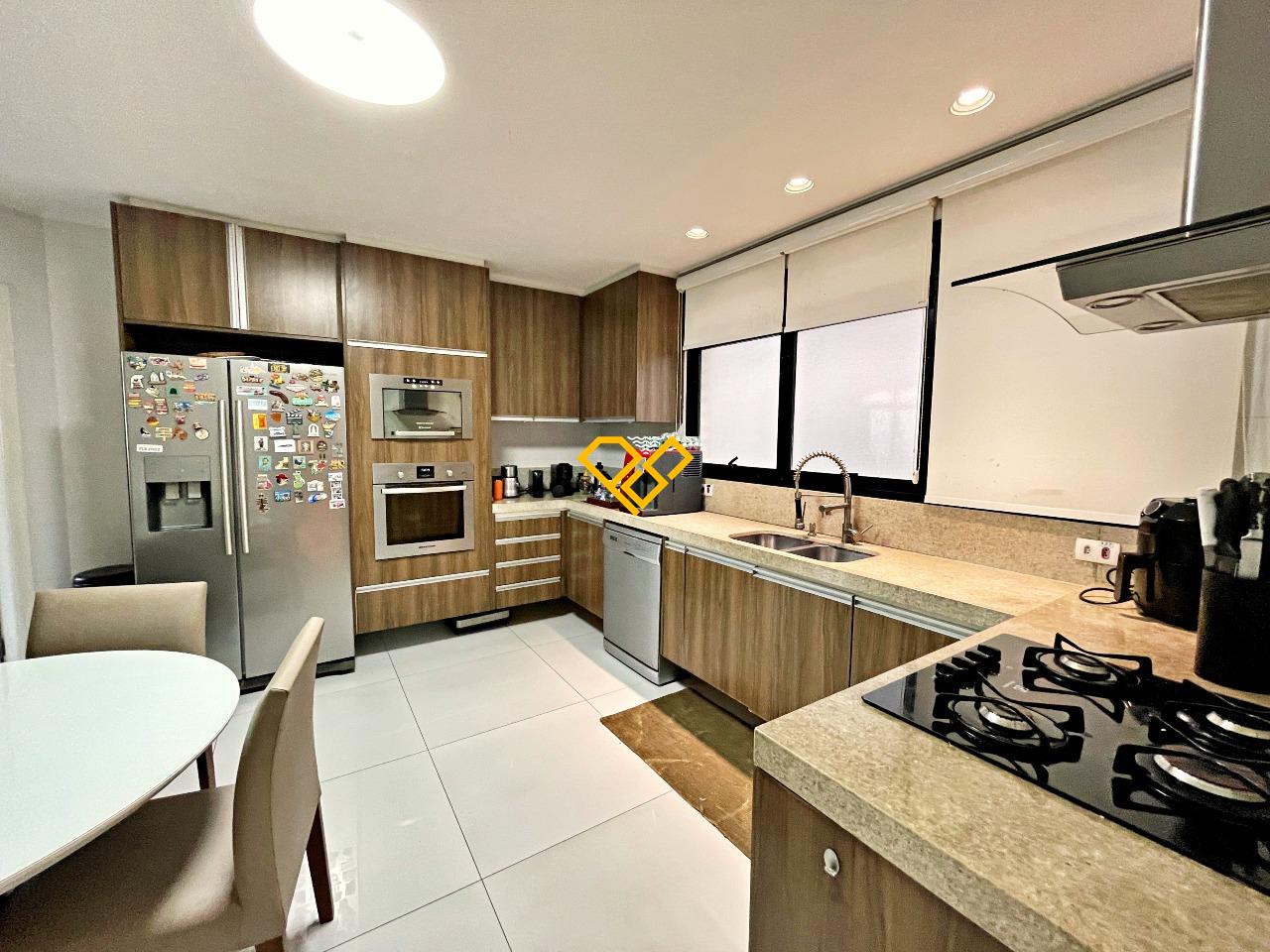 Apartamento à venda no Gonzaga: Cozinha