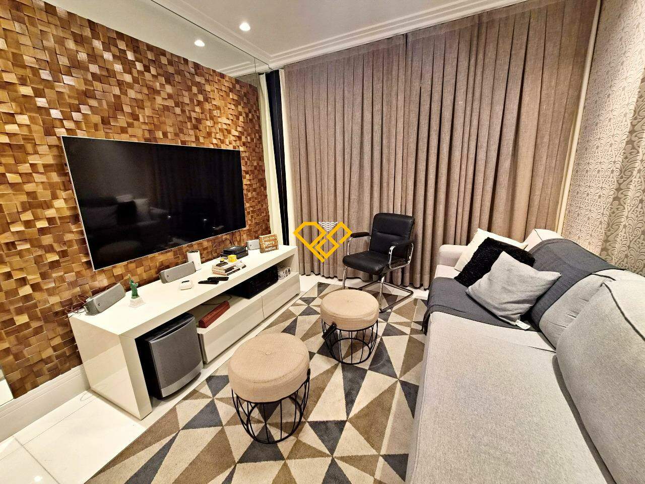 Apartamento à venda no Gonzaga: Sala 2 ° andar