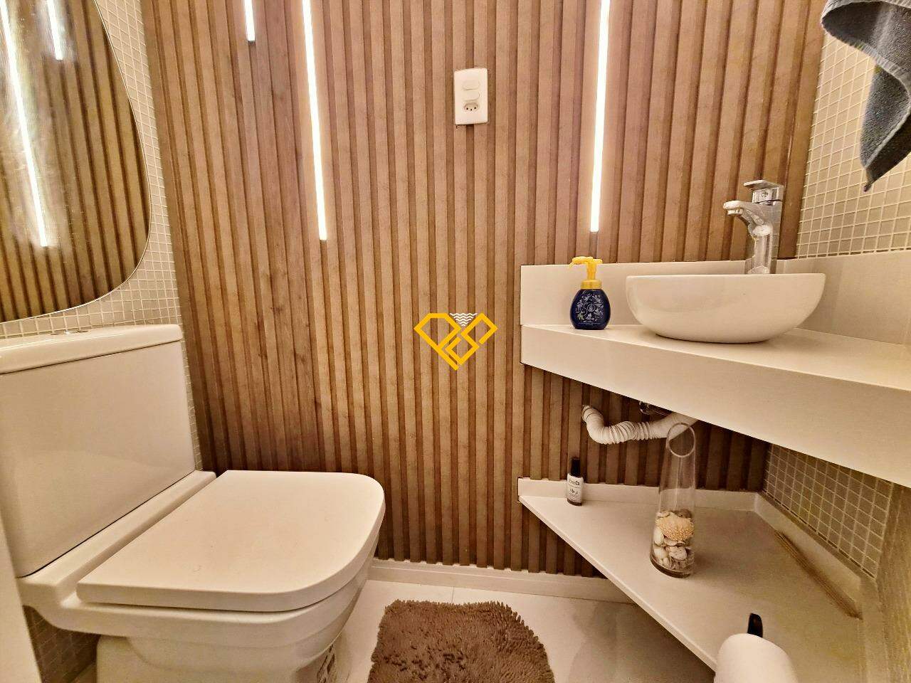 Apartamento à venda no Gonzaga: Lavabo