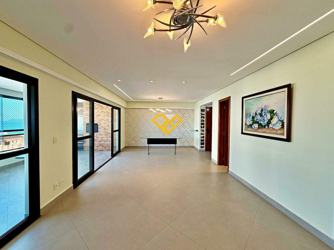Apartamento à venda no Ponta da Praia: Sala
