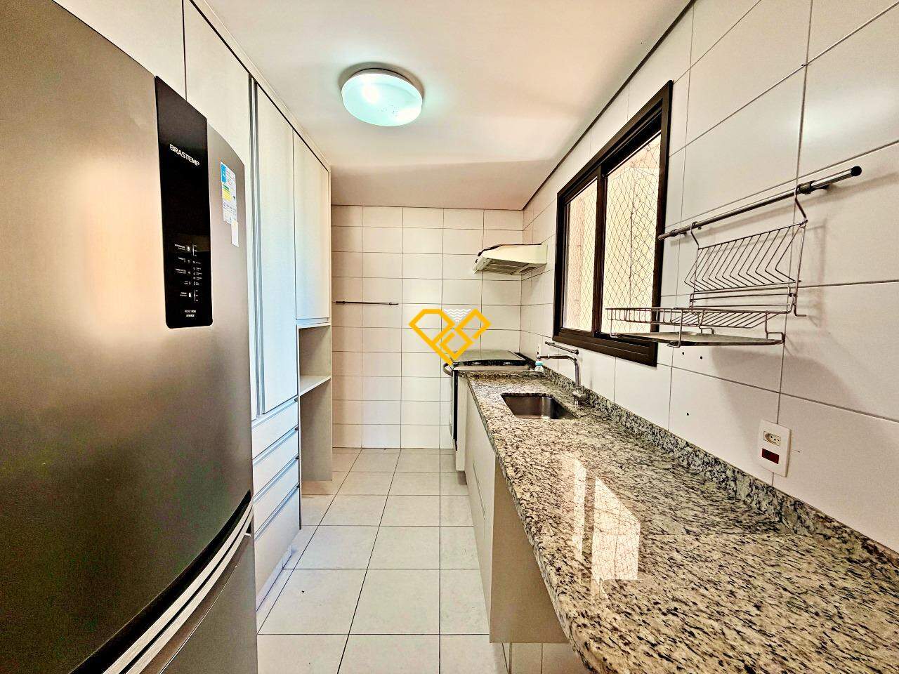 Apartamento à venda no Ponta da Praia: Cozinha
