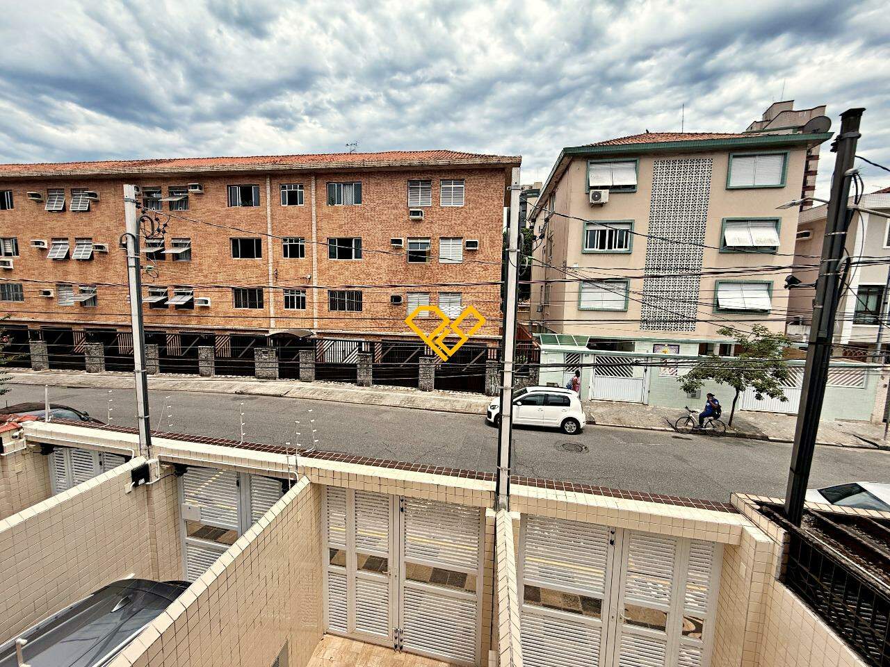 Sobreposta Alta à venda no Embaré: Vista da Varanda