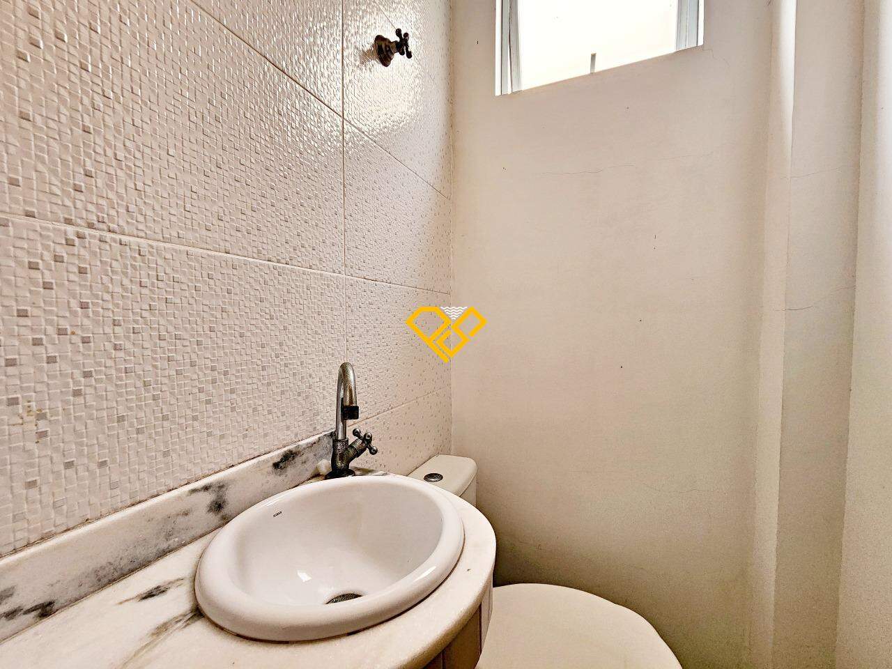 Casa à venda no José Menino: Lavabo