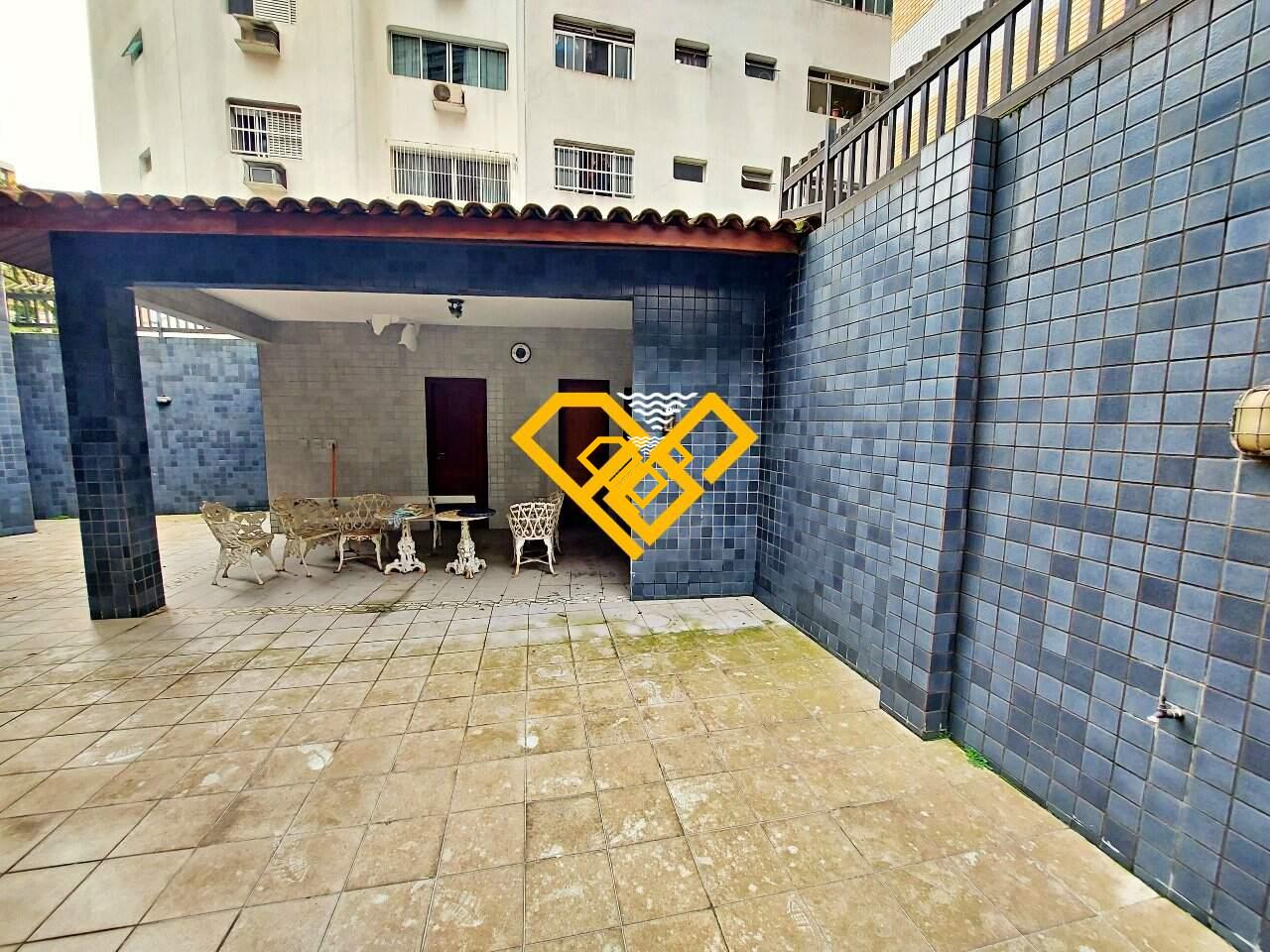 Sobrado à venda no Gonzaga: 