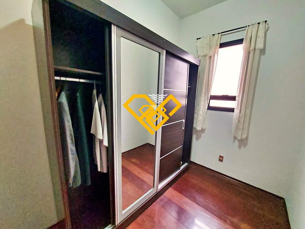 Sobrado à venda no Gonzaga: 