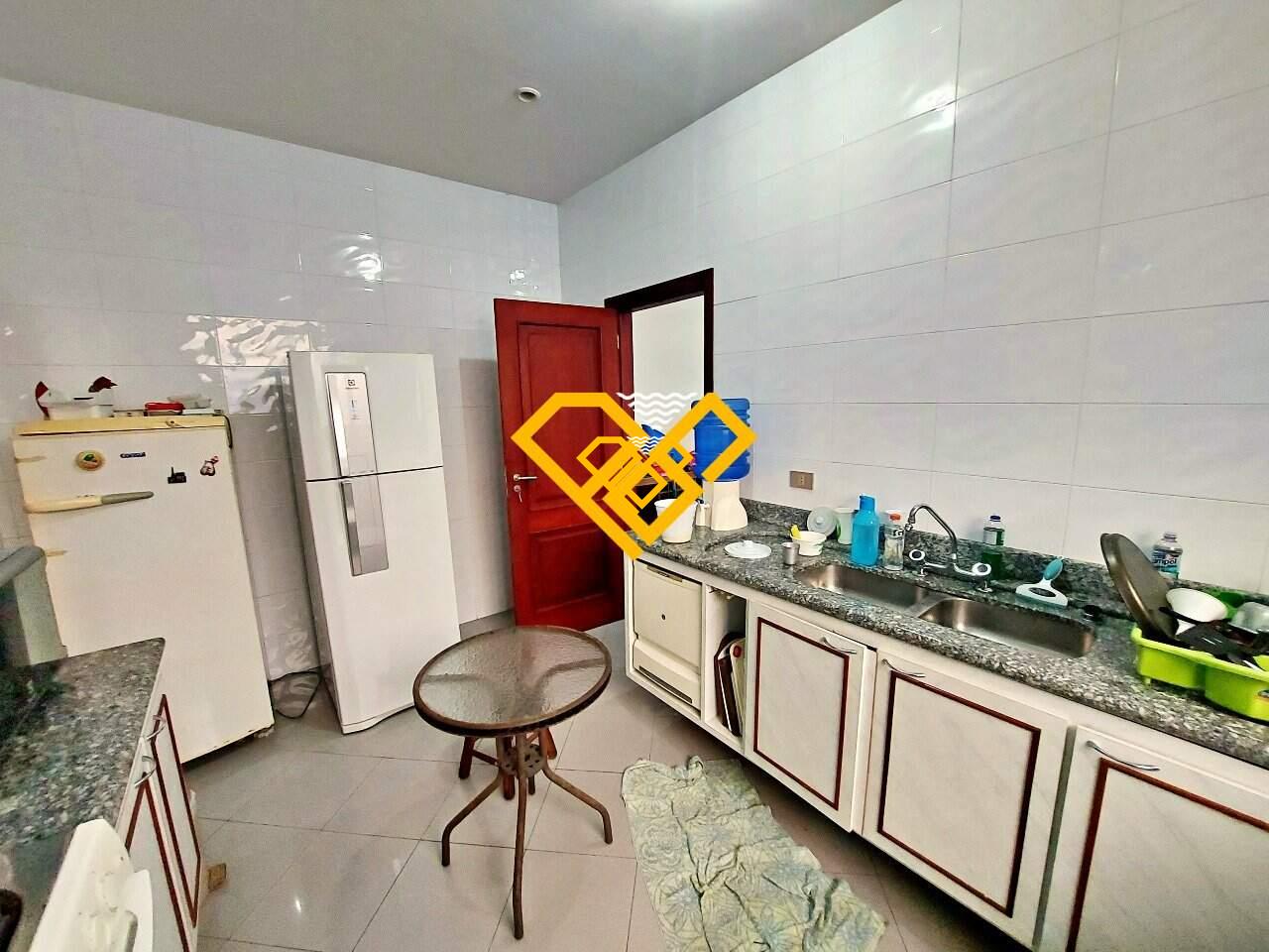 Sobrado à venda no Gonzaga: 