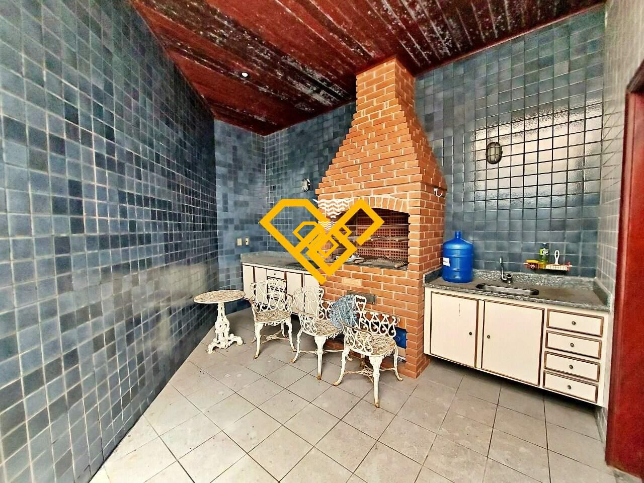 Sobrado à venda no Gonzaga: 