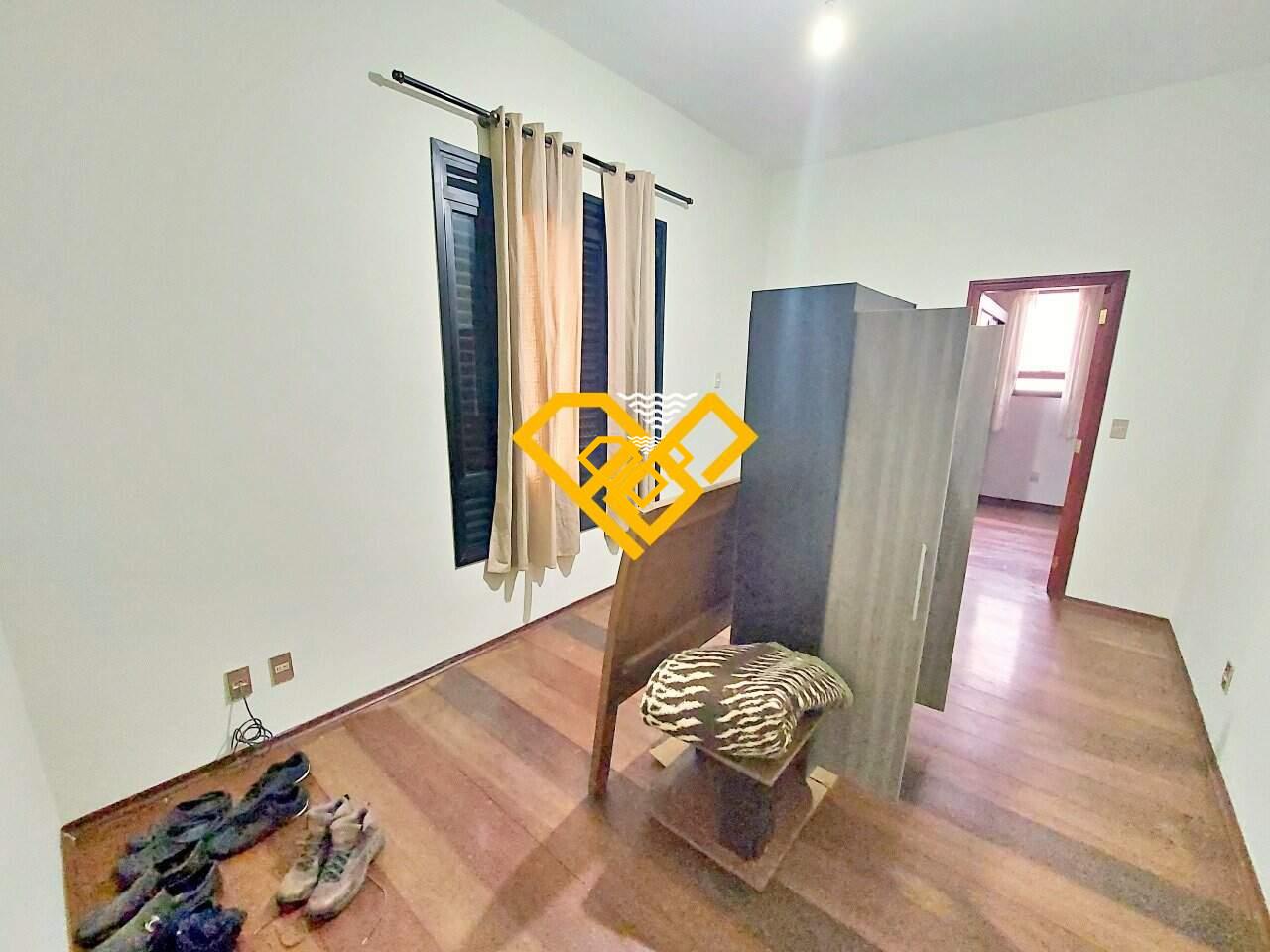 Sobrado à venda no Gonzaga: 