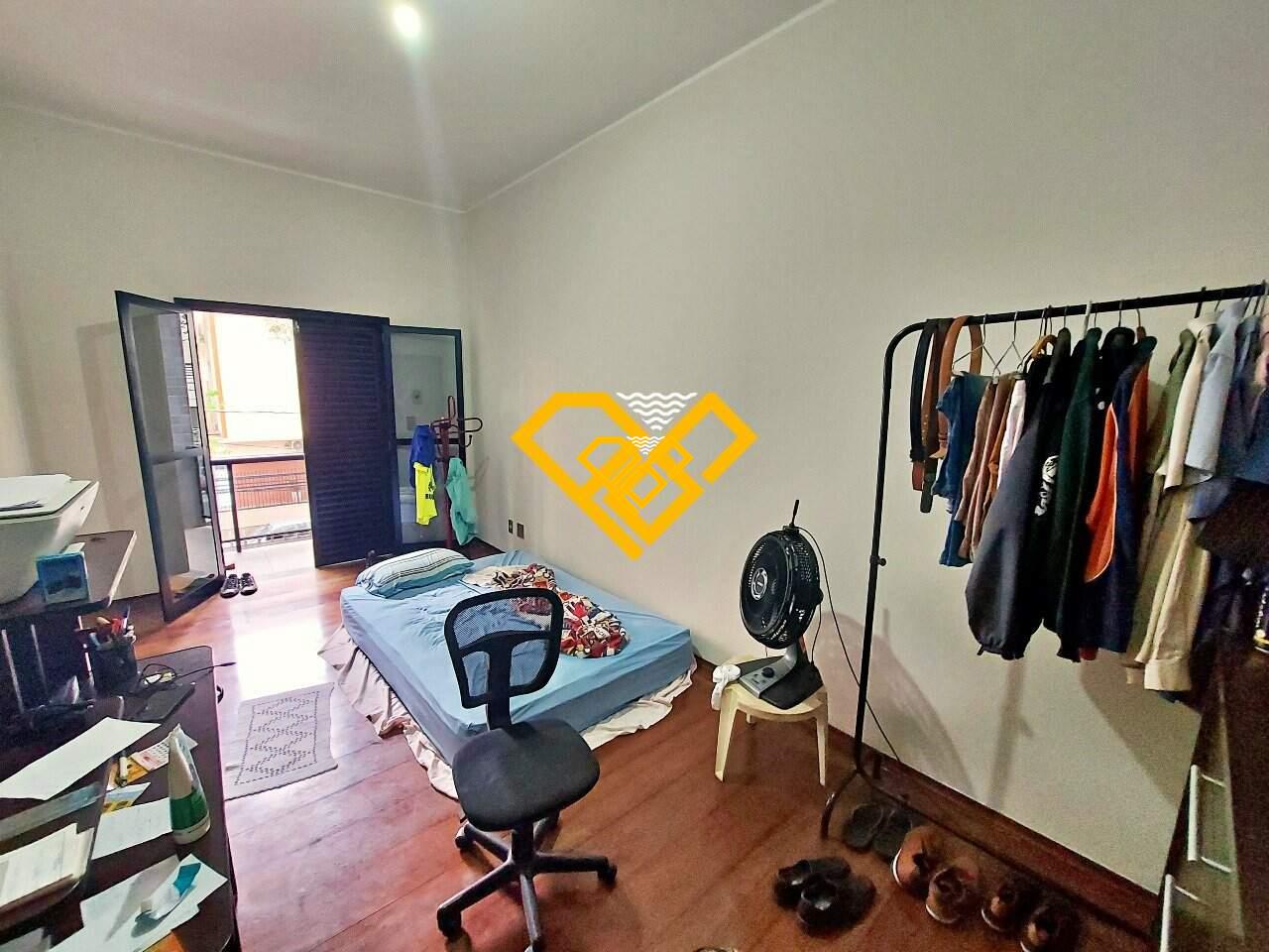 Sobrado à venda no Gonzaga: 