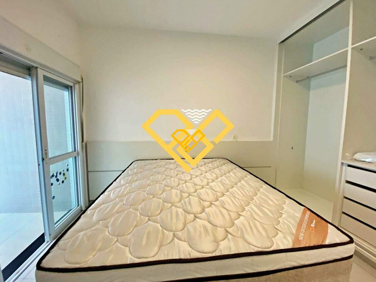 Apartamento à venda no Gonzaga: Dormitório 1 - suíte