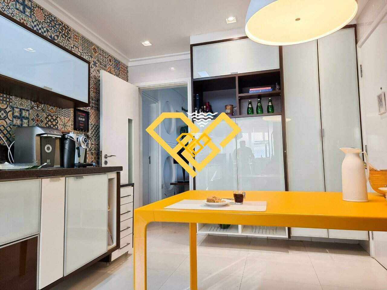 Cobertura à venda no Ponta da Praia: Cozinha