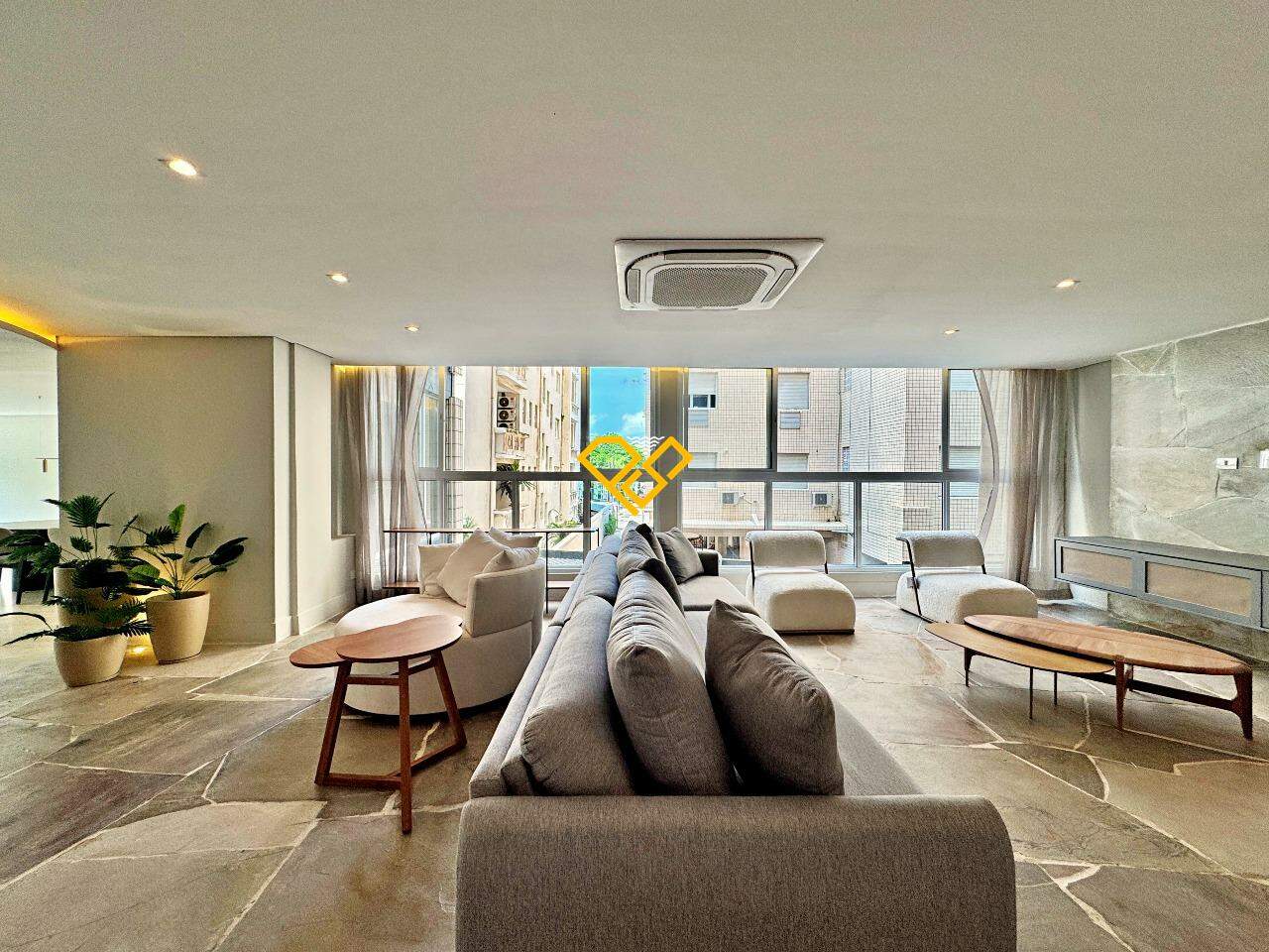 Apartamento à venda no Gonzaga: