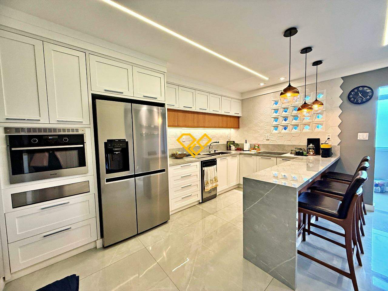 Apartamento à venda no Ponta da Praia: Cozinha