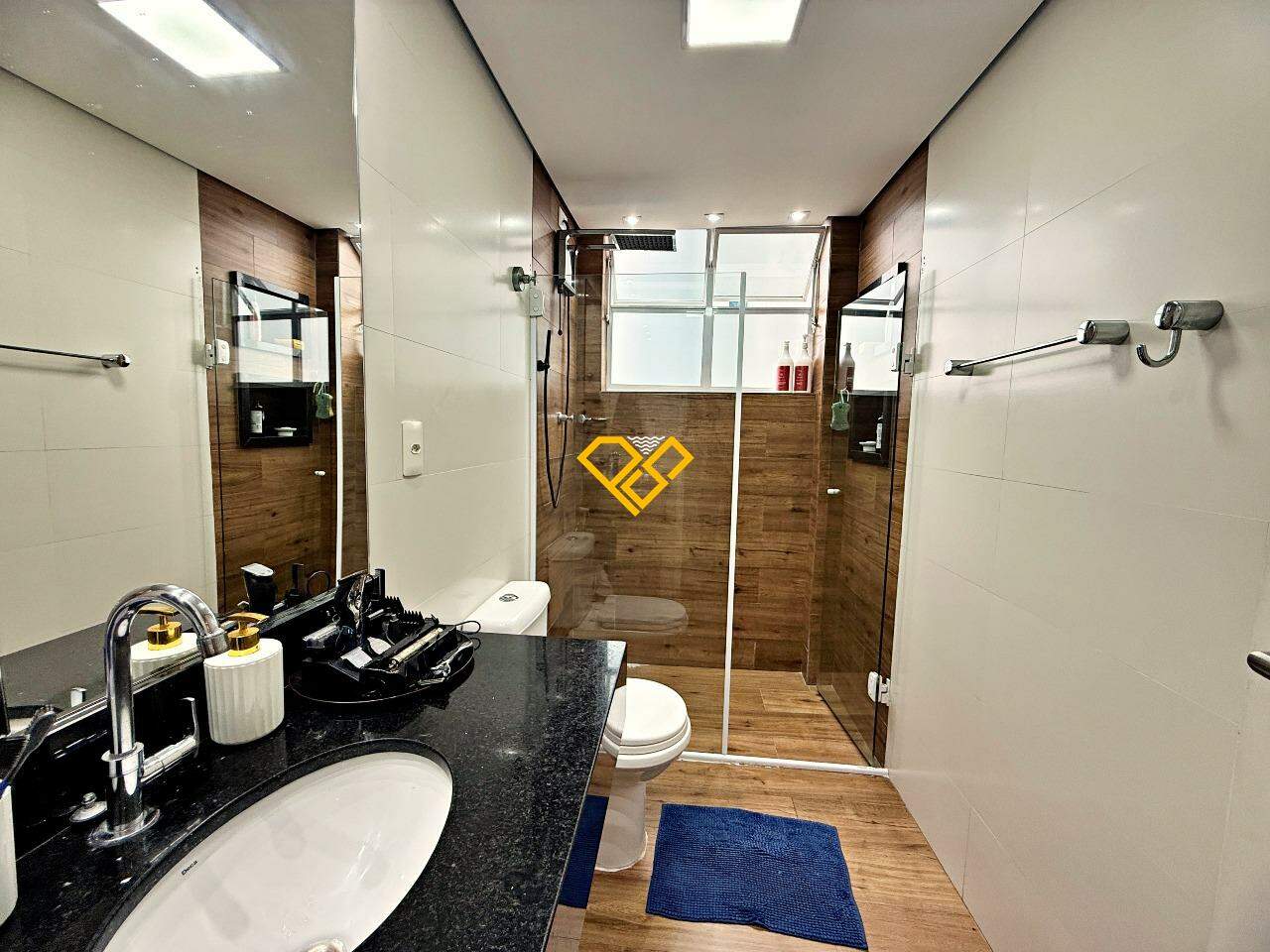 Apartamento à venda no Ponta da Praia: Wc social