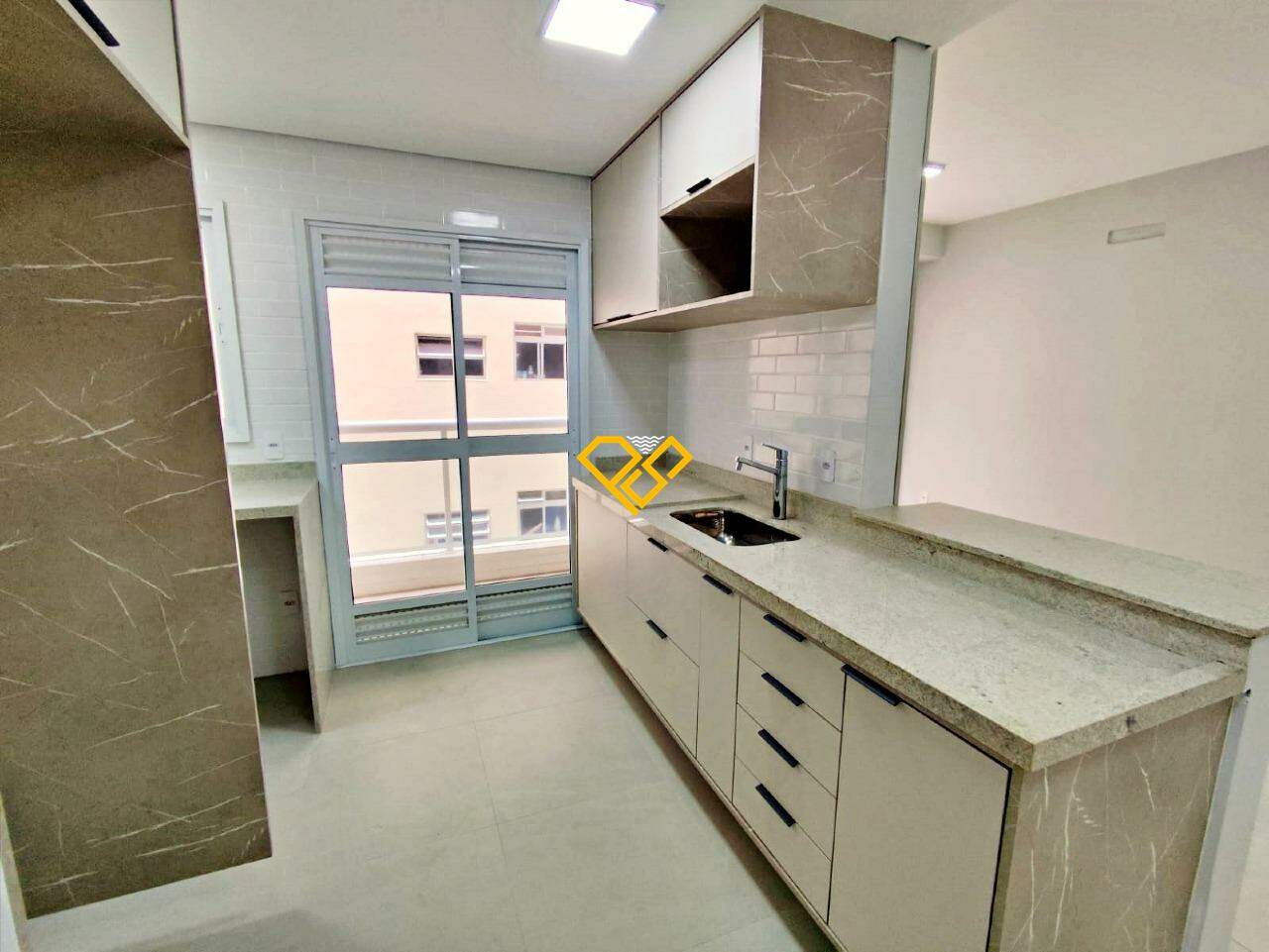 Apartamento à venda no Aparecida: Cozinha