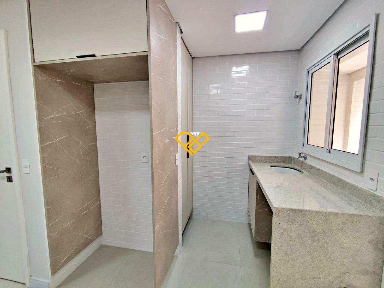 Apartamento à venda no Aparecida: Área de serviço