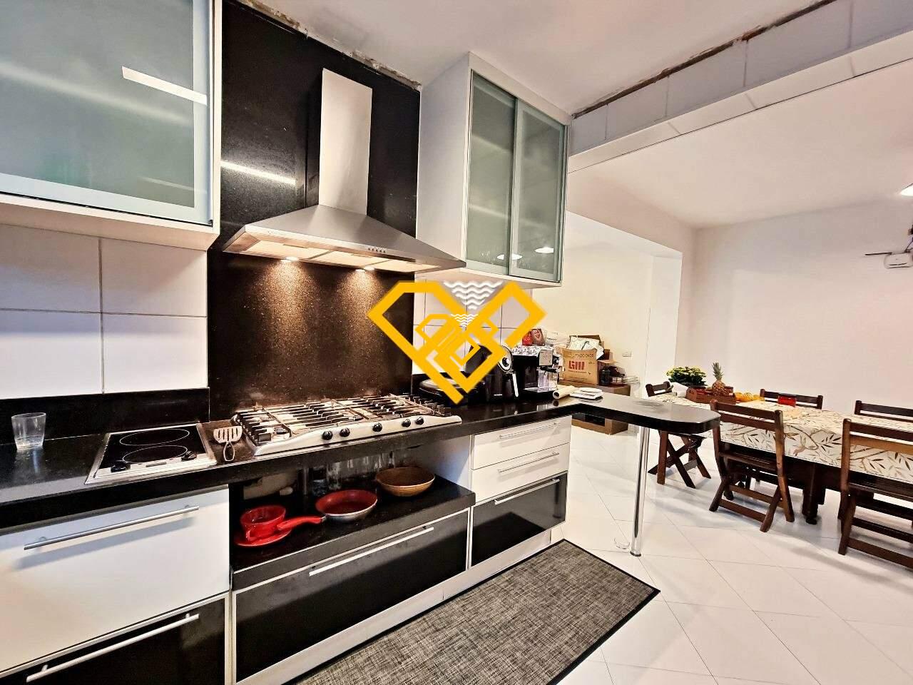 Sobrado à venda no Pompéia: COZINHA