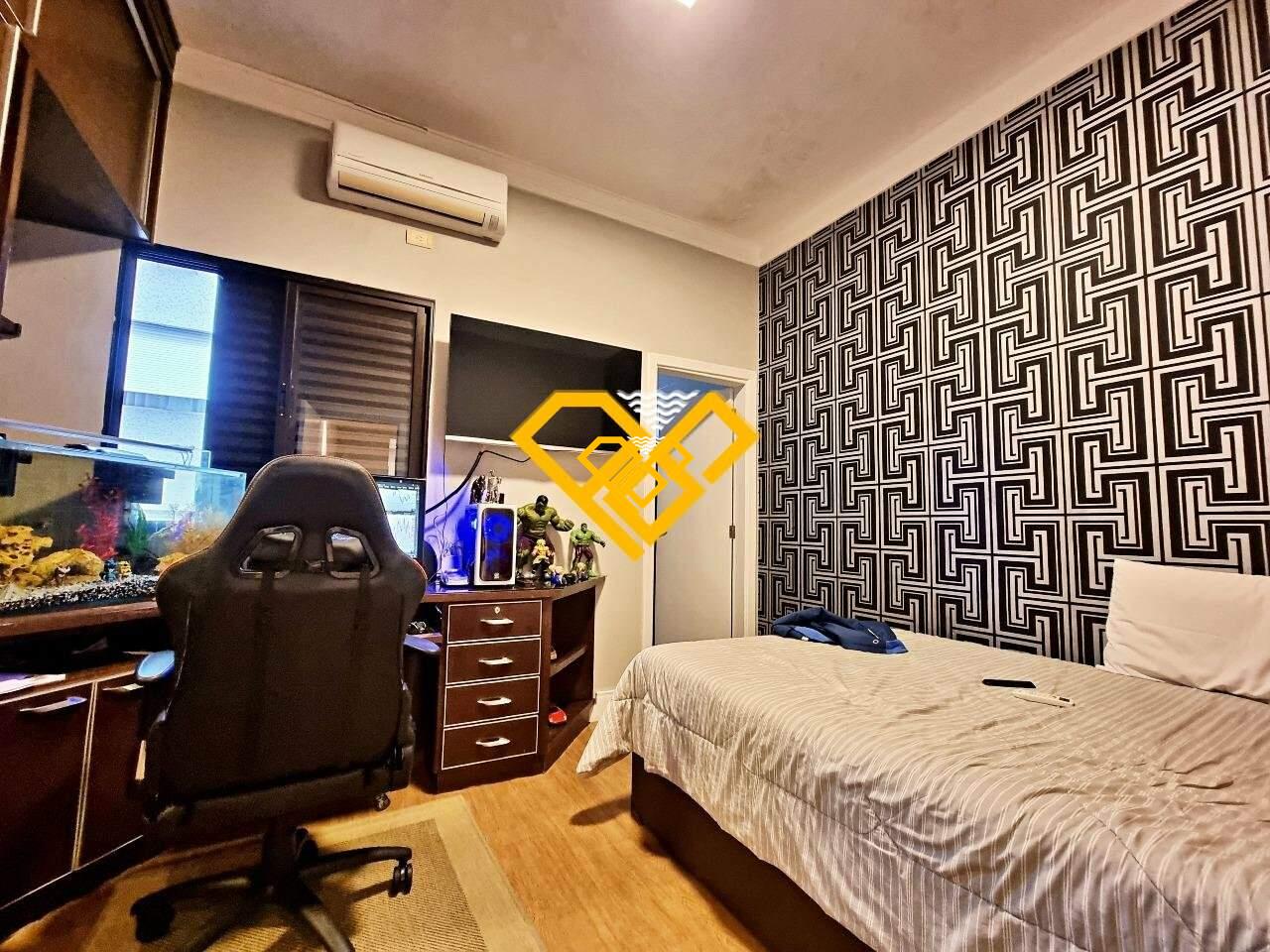 Sobrado à venda no Pompéia: SUÍTE 3