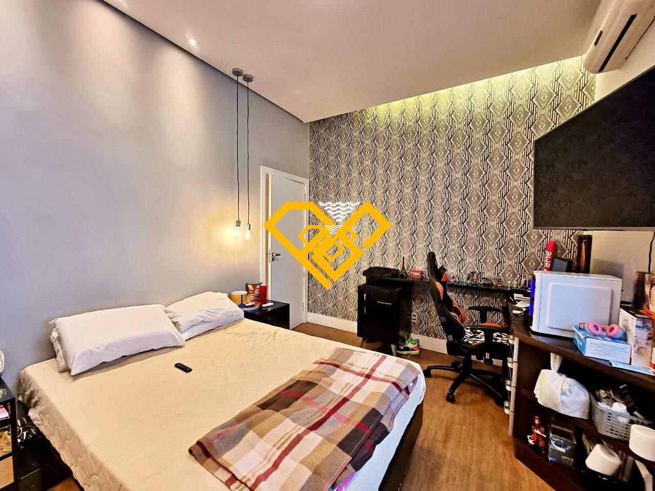 Sobrado à venda no Pompéia: SUÍTE 2