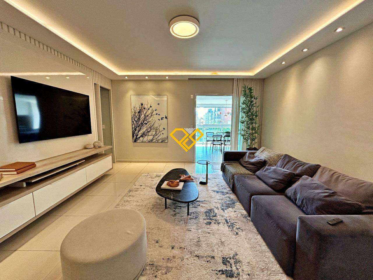 Apartamento à venda no Ponta da Praia: Sala