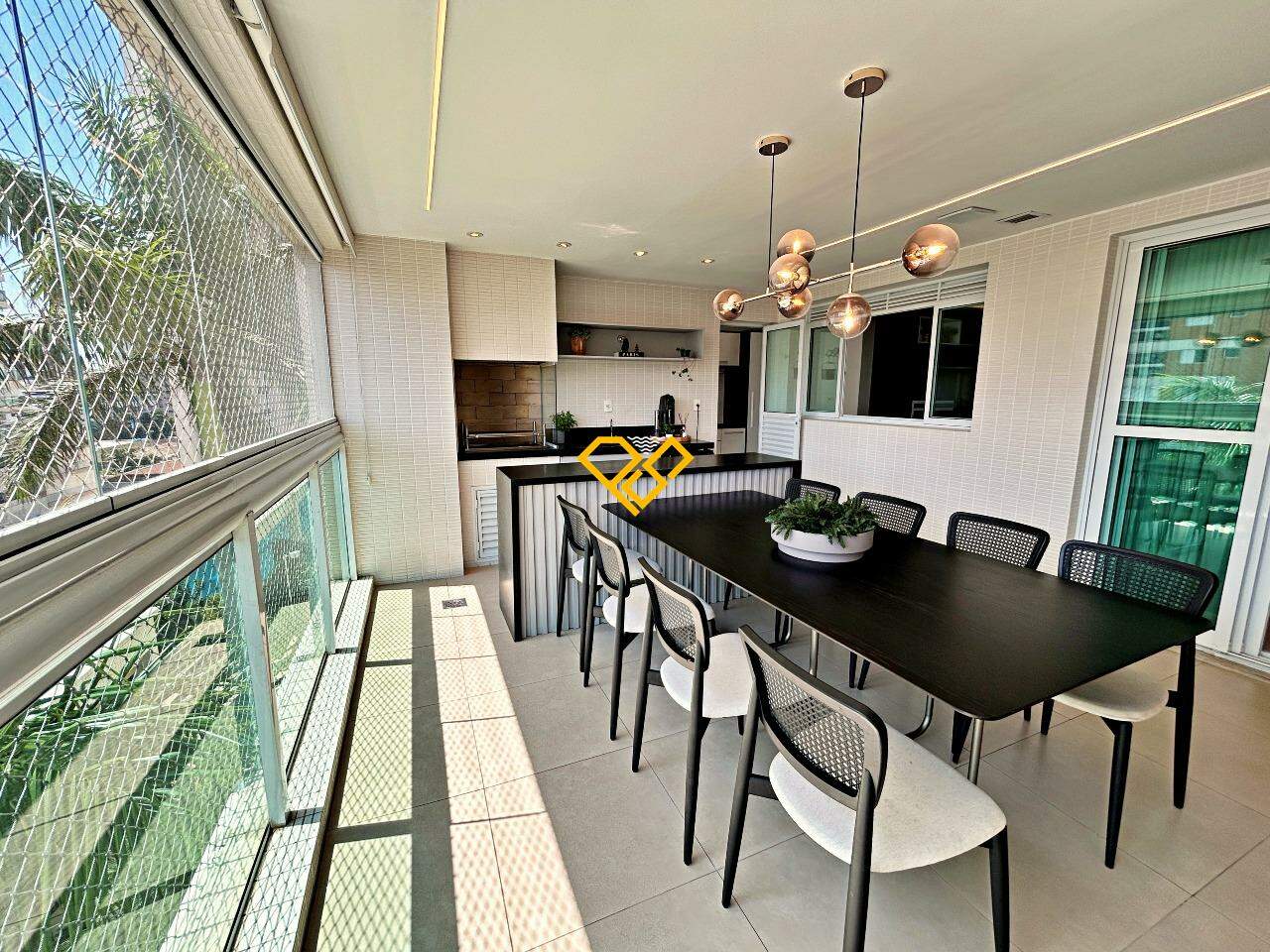 Apartamento à venda no Ponta da Praia: Varanda