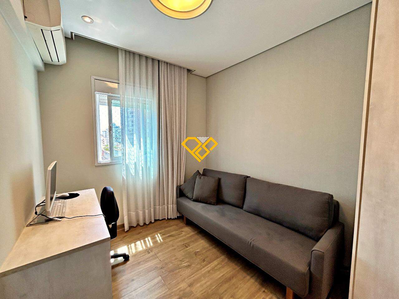 Apartamento à venda no Ponta da Praia: Suíte 3
