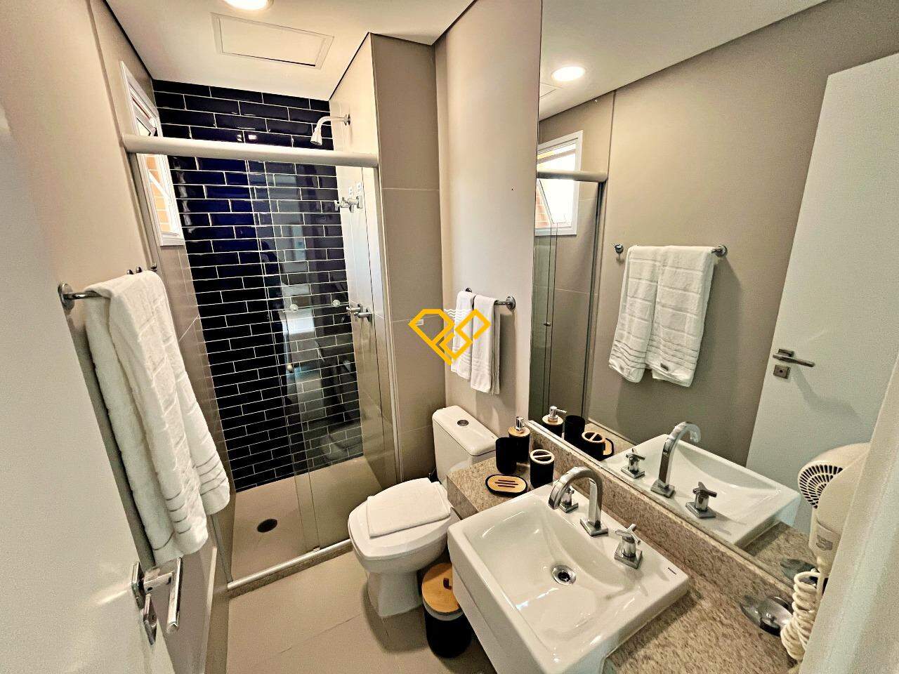 Apartamento à venda no Pompéia: Wc social