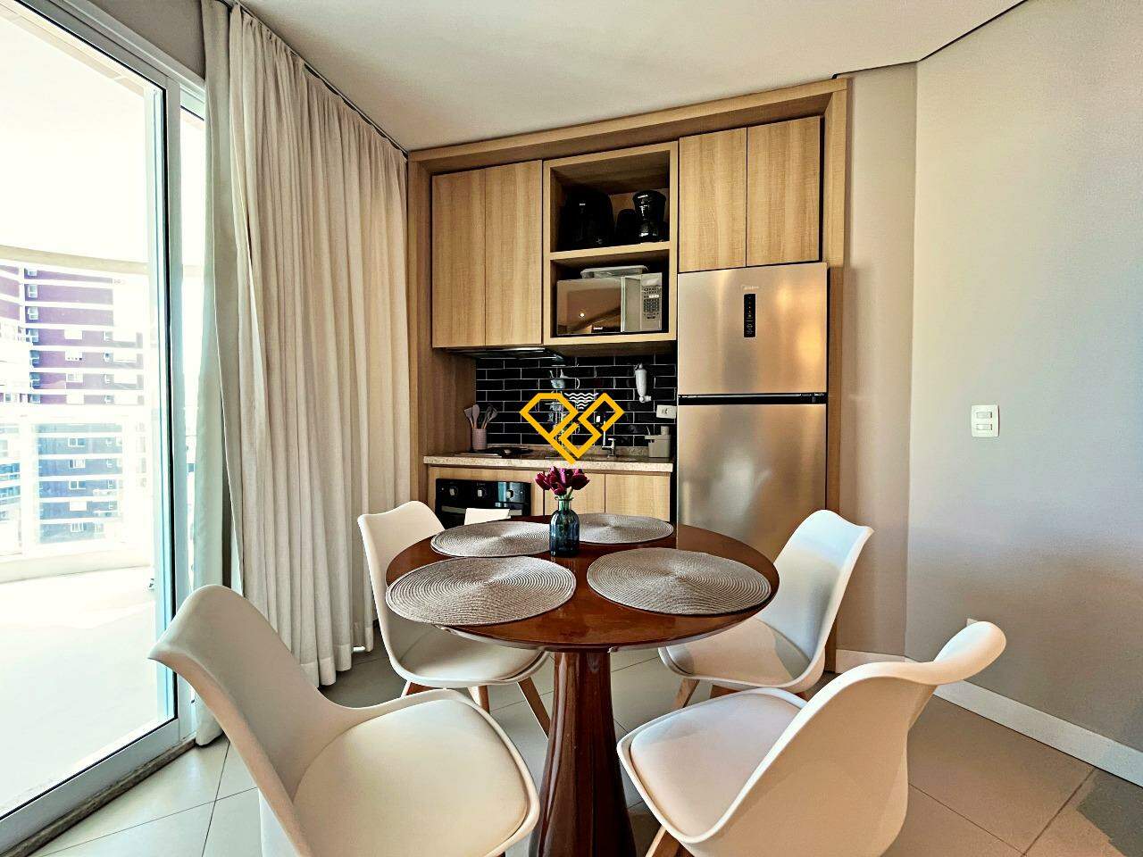 Apartamento à venda no Pompéia: Sala e cozinha