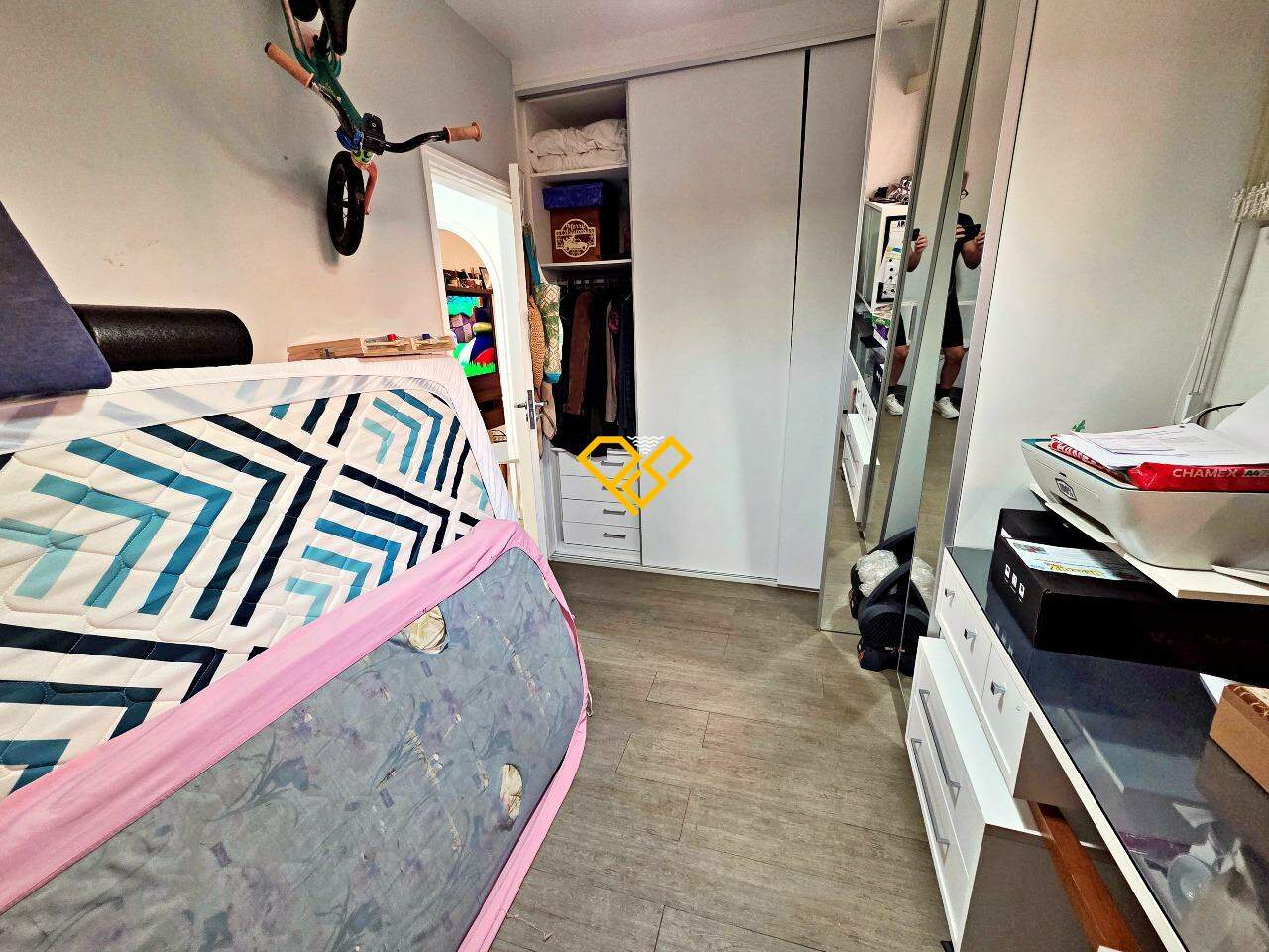 Apartamento à venda no Aparecida: Dependência revertida