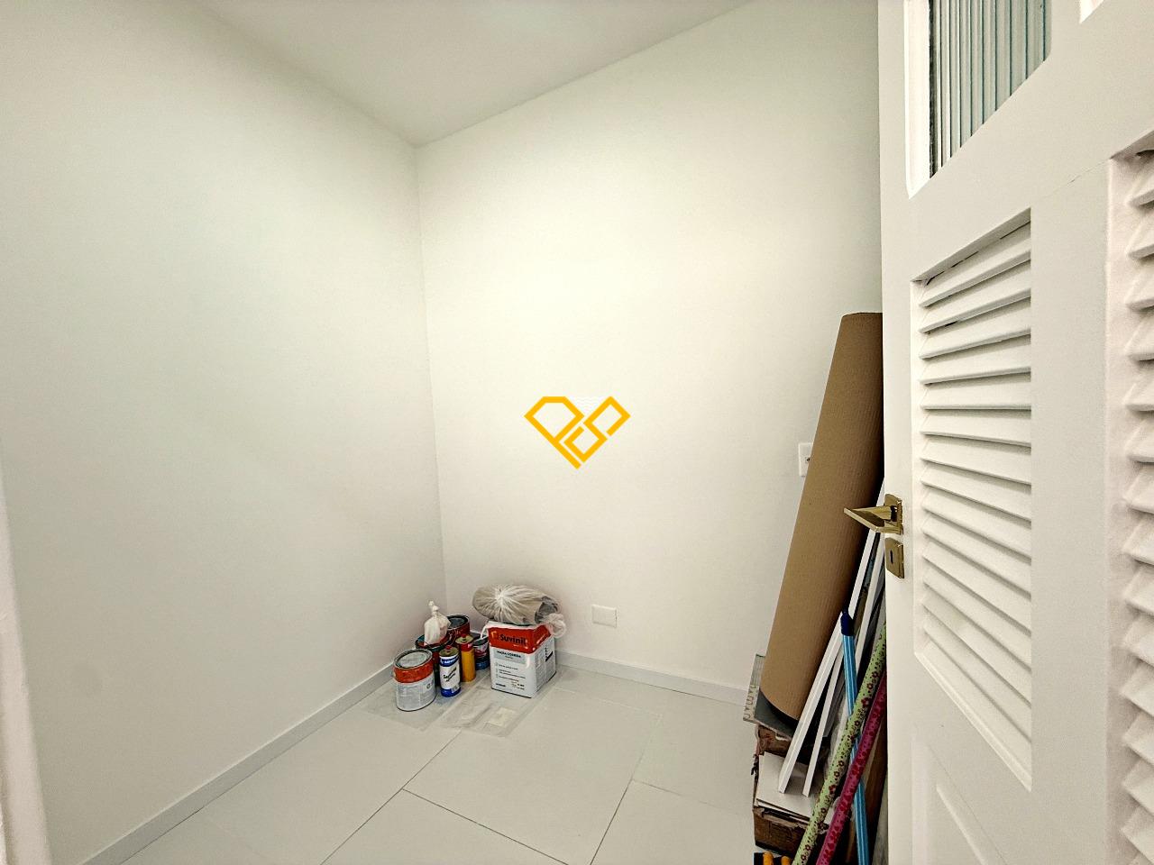 Apartamento à venda no Aparecida: Dependência