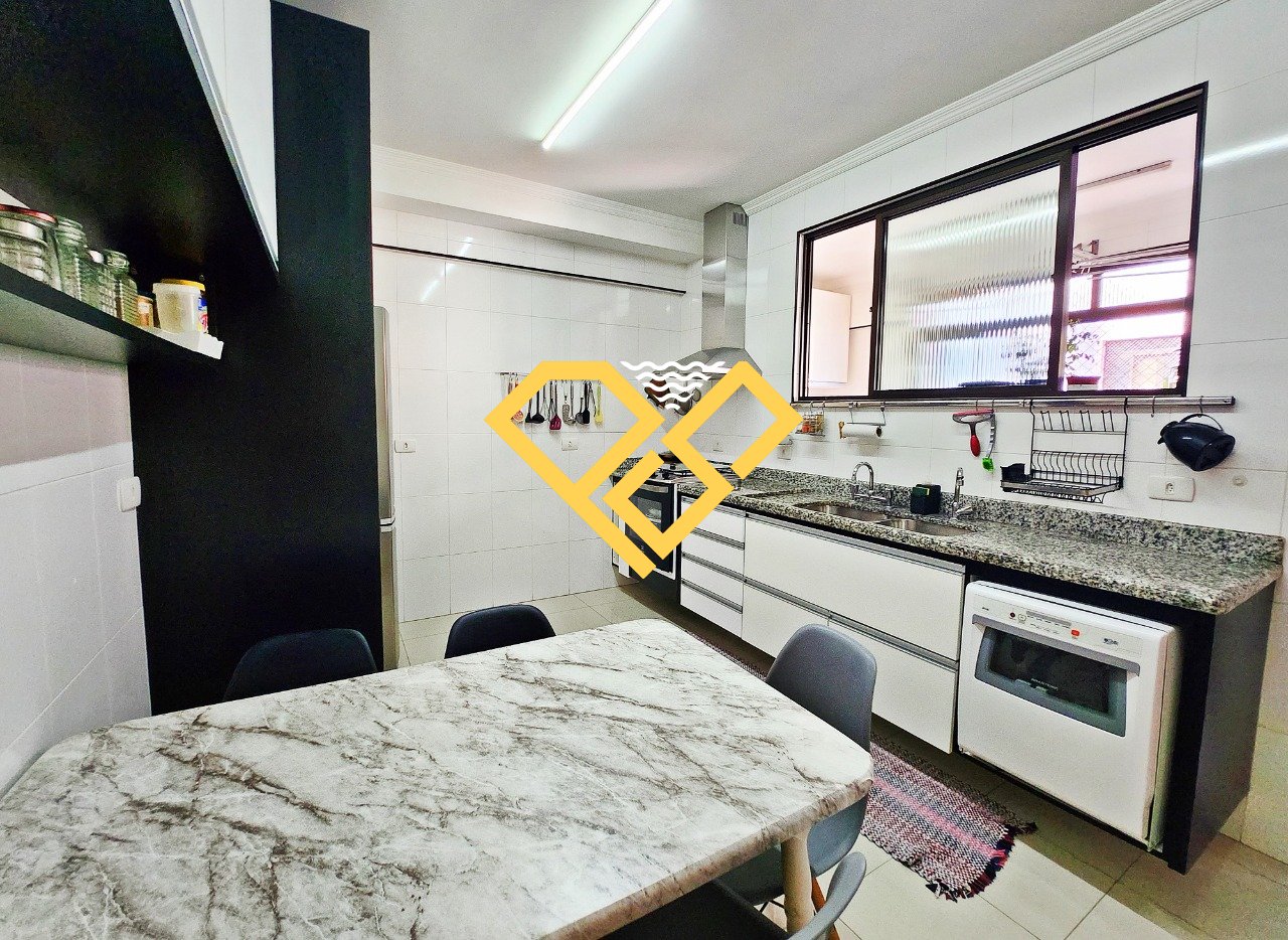 Apartamento à venda no Embaré: COZINHA