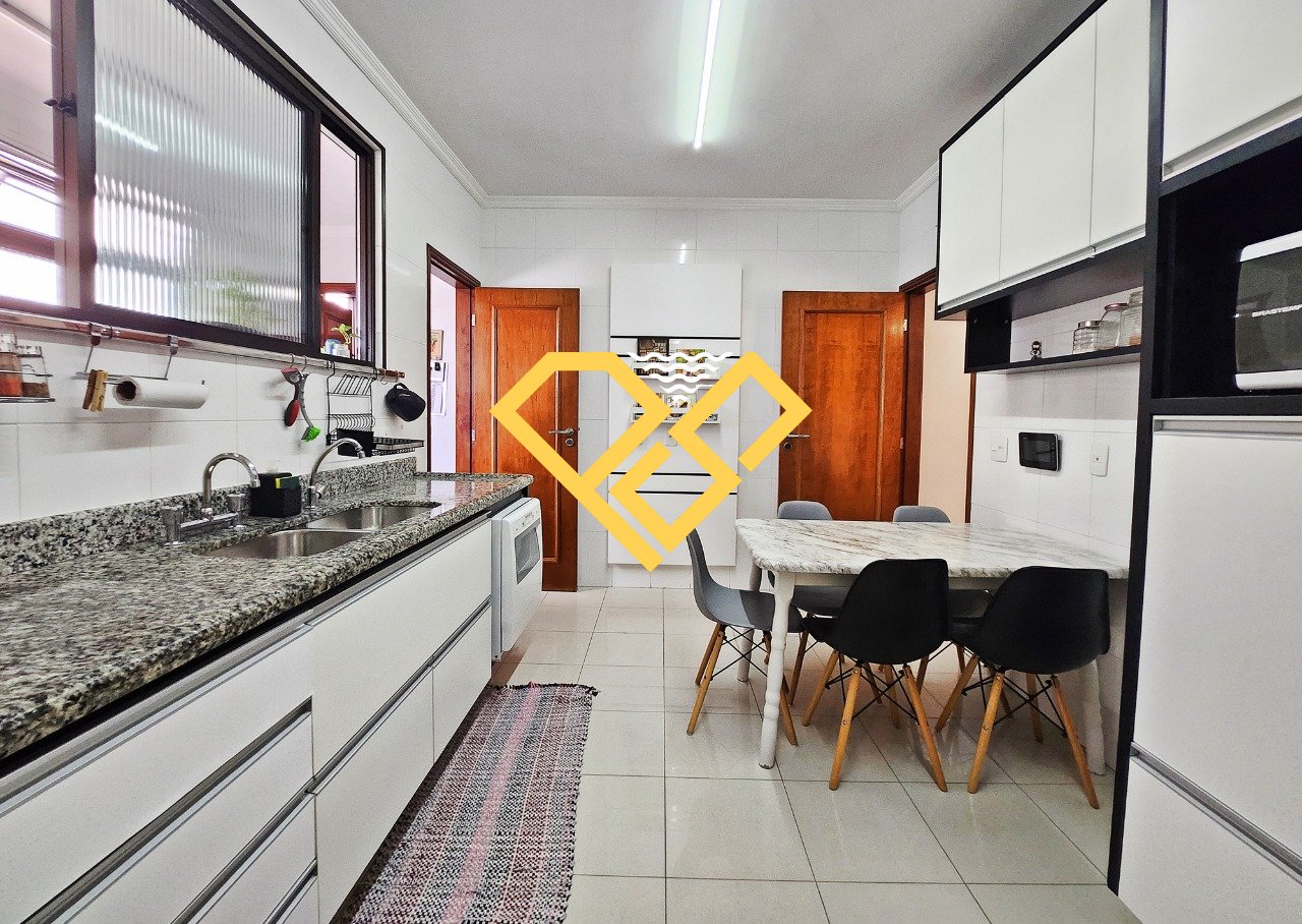 Apartamento à venda no Embaré: COZINHA