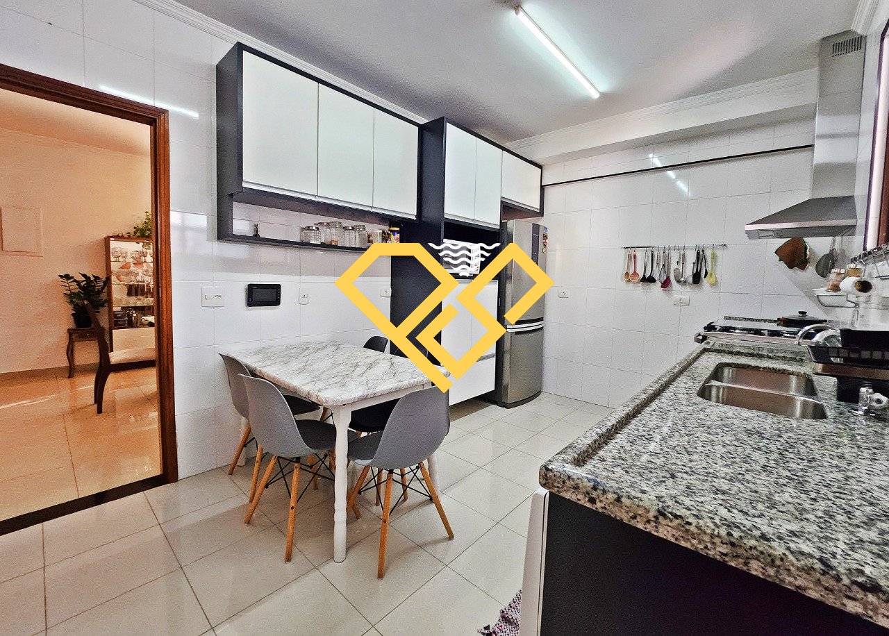 Apartamento à venda no Embaré: COZINHA