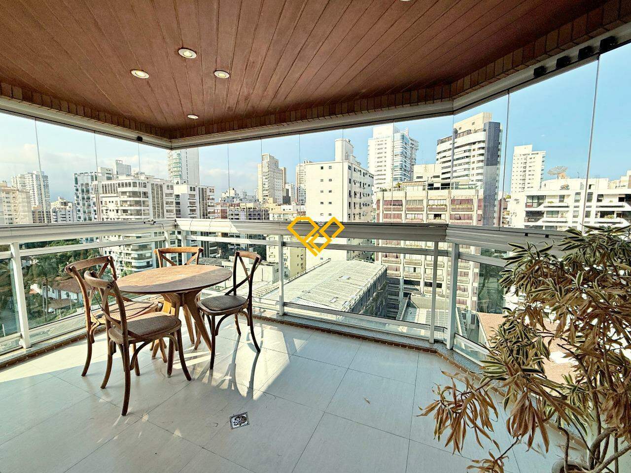 Apartamento à venda no Gonzaga: Varanda