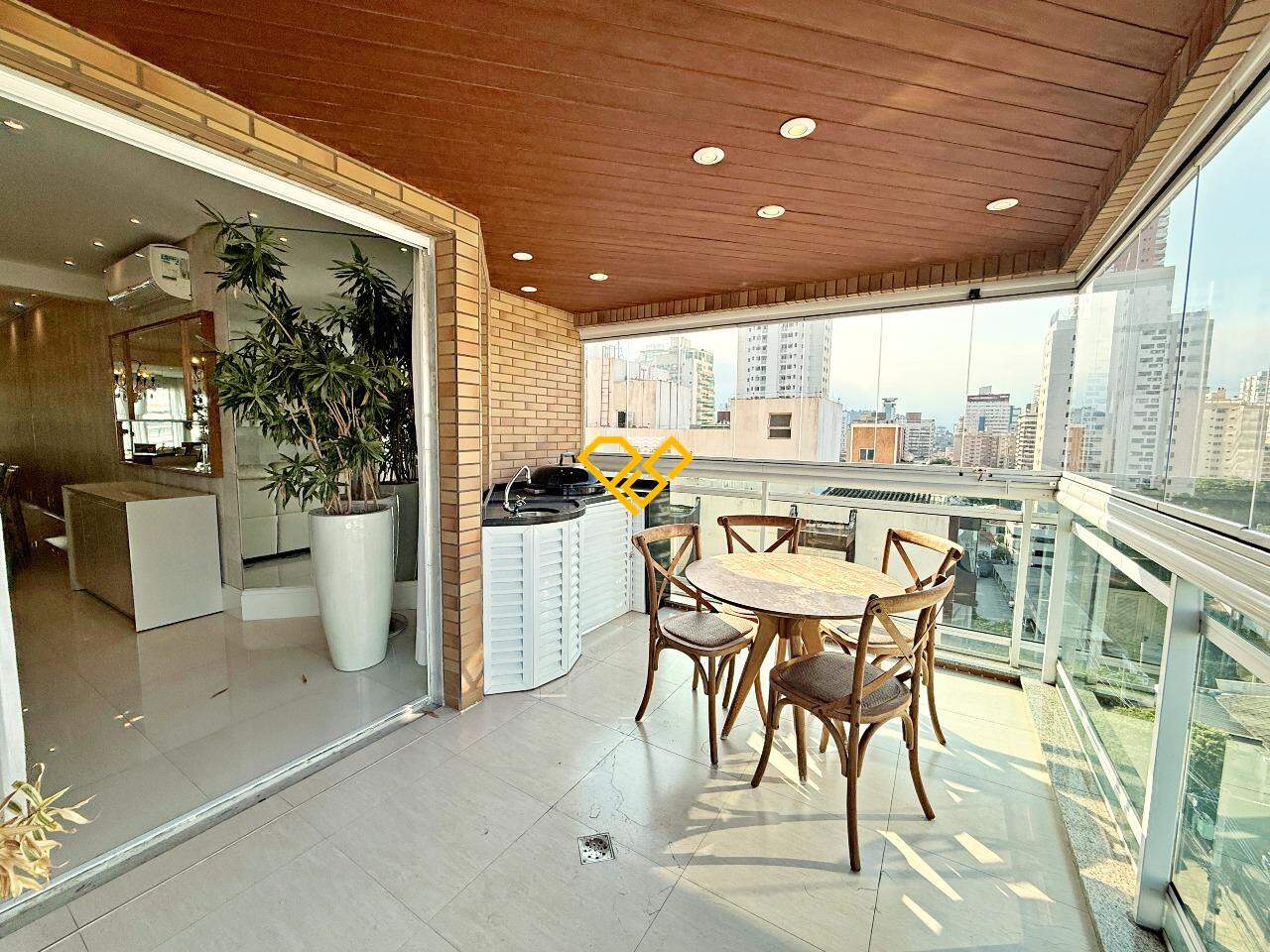 Apartamento à venda no Gonzaga: Varanda