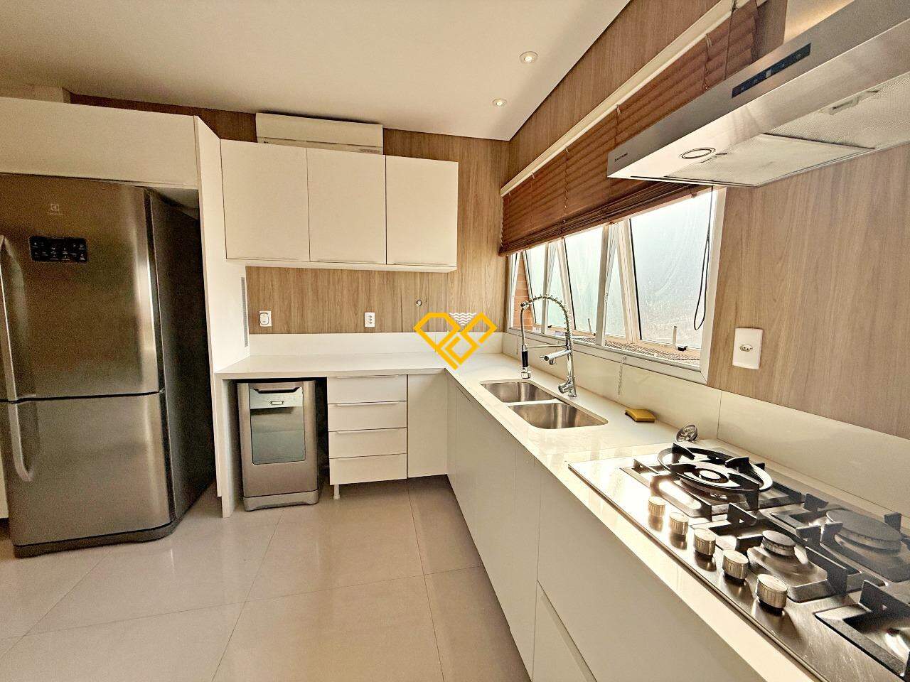 Apartamento à venda no Gonzaga: Cozinha