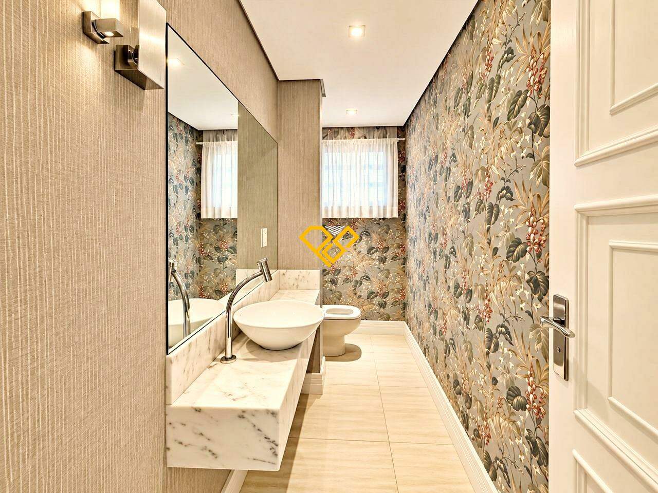 Apartamento à venda no Boqueirão: Lavabo