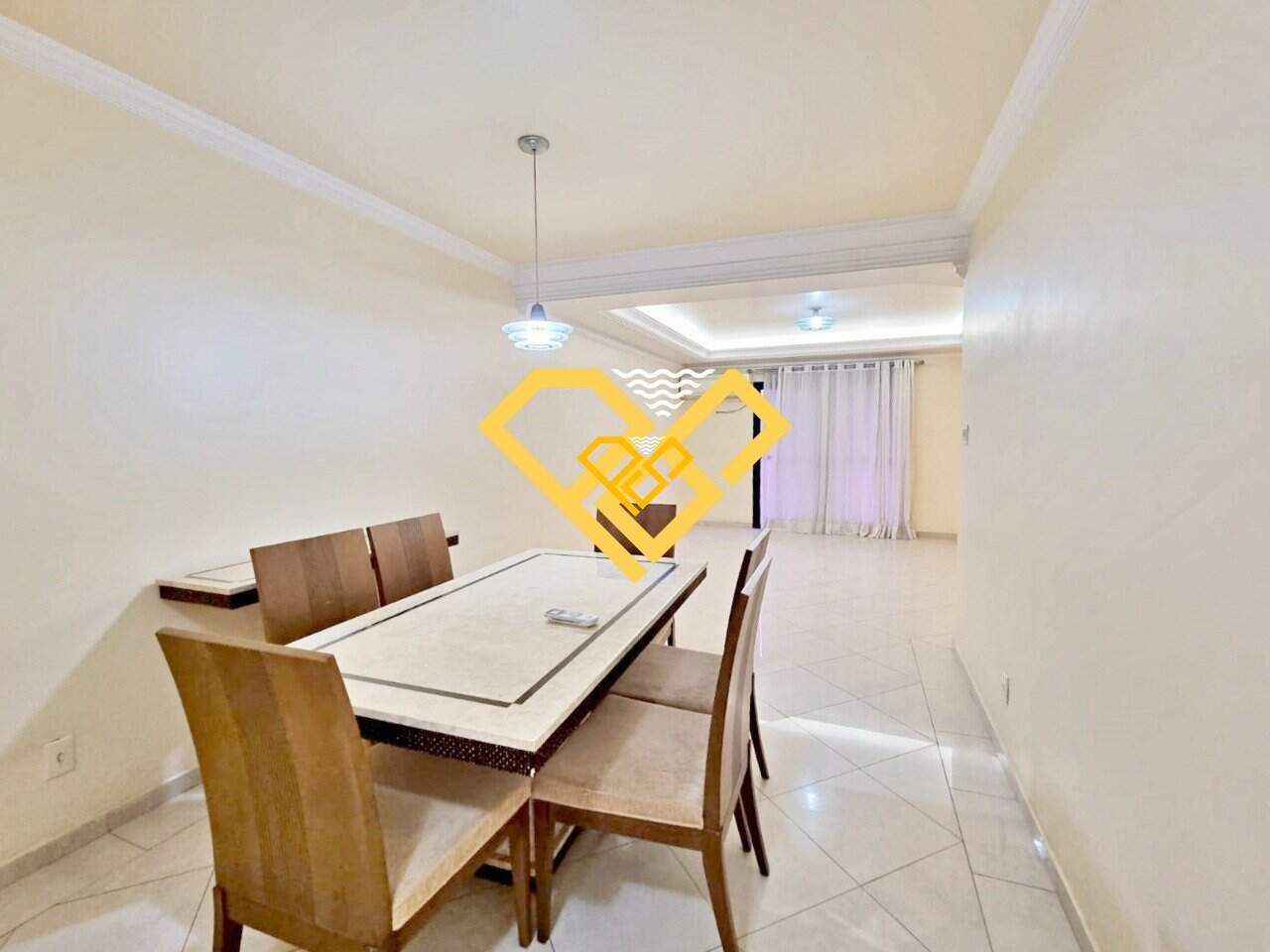 Apartamento à venda no Embaré: 