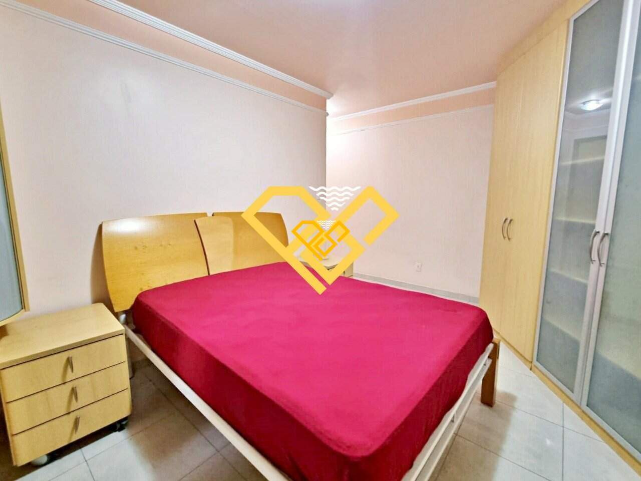 Apartamento à venda no Embaré: 
